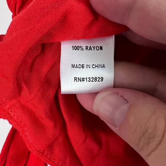 NEW Superdown Revolve Top Women's Size Small Red Puff Sleeve Deep V Neck - Picture 4 of 10